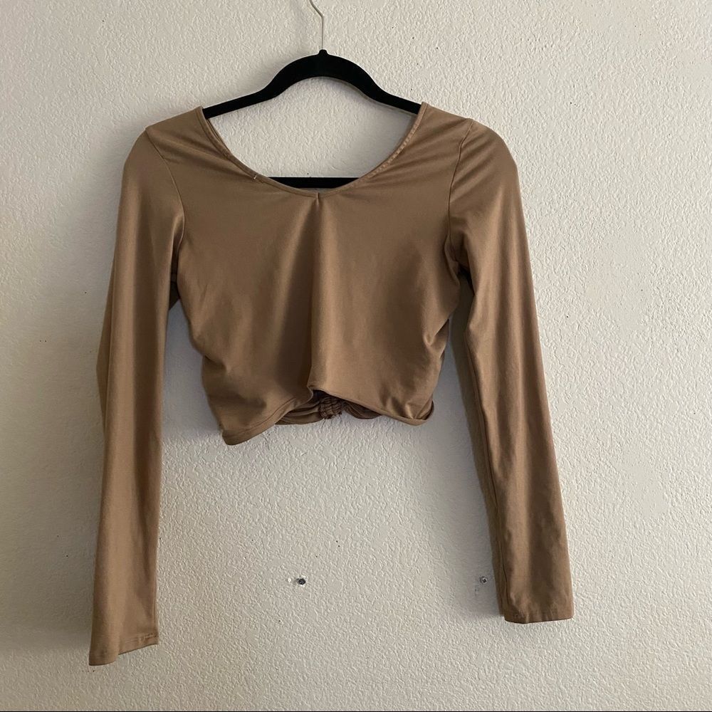 Tan Cropped Ruched Long Sleeve Going Out Top - Picture 6 of 7
